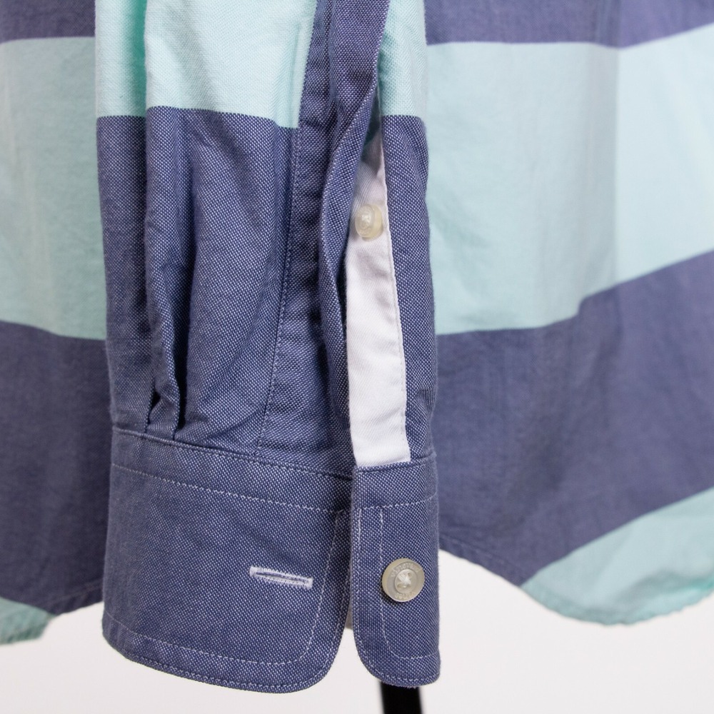 Vineyard Vines Blue and White Striped Casual Button Down Shirt - Picture 5 of 8